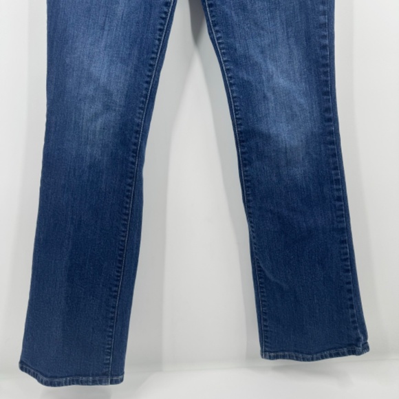 Levis Strauss Jeans Women 28x31 Blue Denim Bootcut Mid Rise 90s Y2K Stretch - Picture 3 of 13